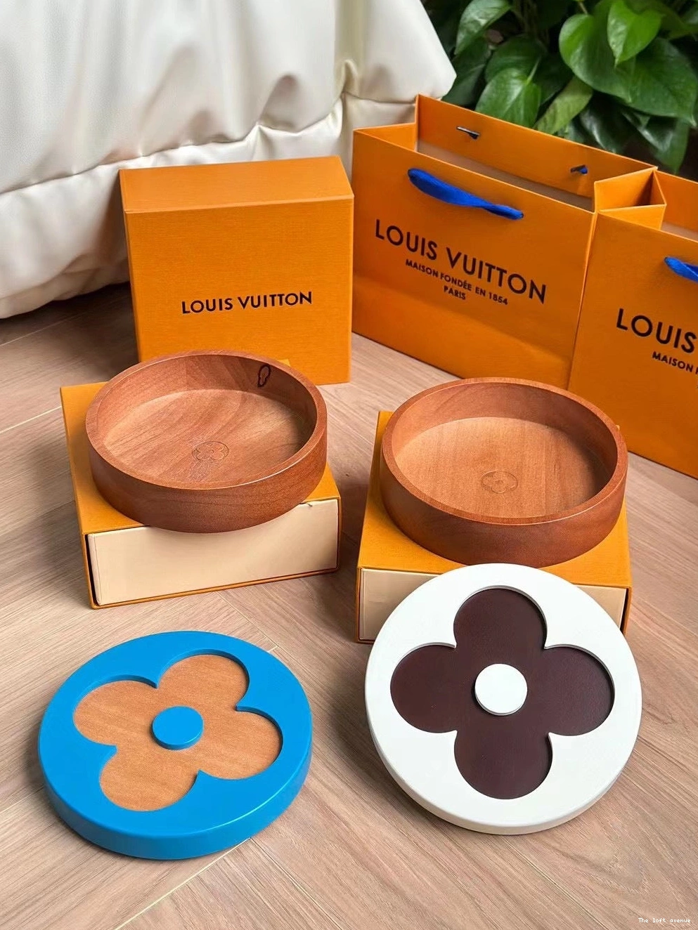 BOX CUSTOM LV FLOWER 0805